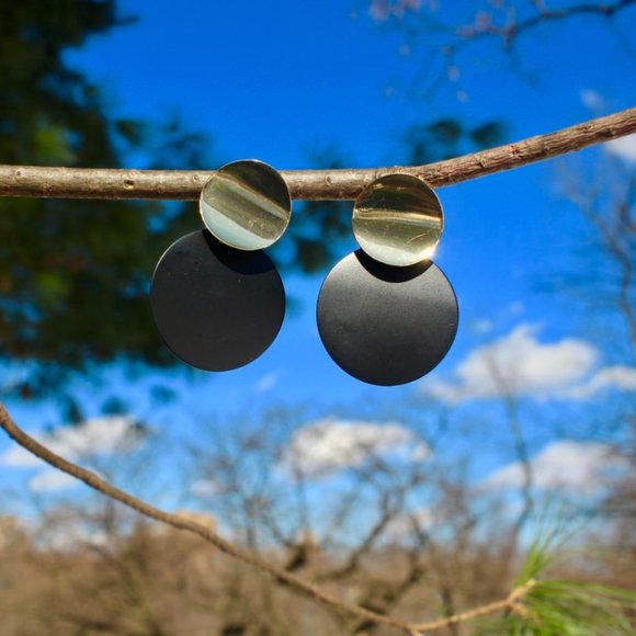 Geometric Layered Round Disk Drop Dangle Earrings - Picture 8 of 9